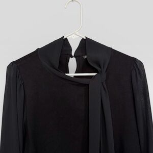 Adrianna Papell Black Long Crepe Sleeve Blouse With Tie Neck Scarf Medium